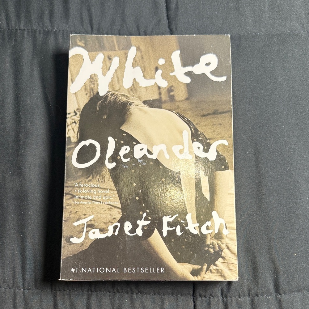 White Oleander by Janet Fitch Paperback